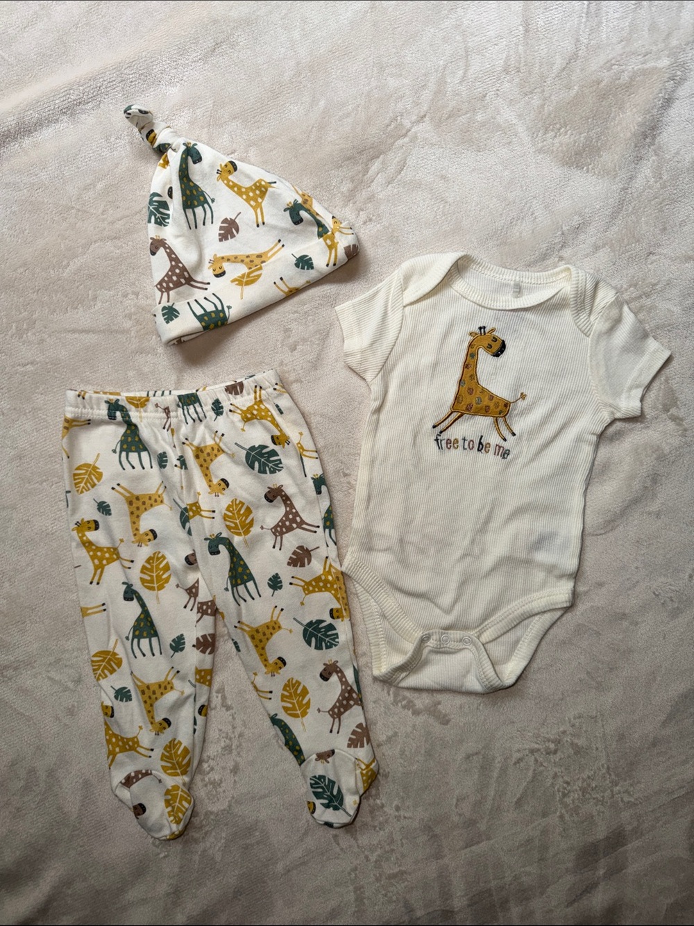 Baby Gear Free To Be Me Giraffe Outfit and Hat